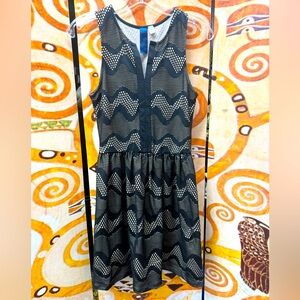 Elegant Black and Nude Patterned Dress Juniors Size Medium